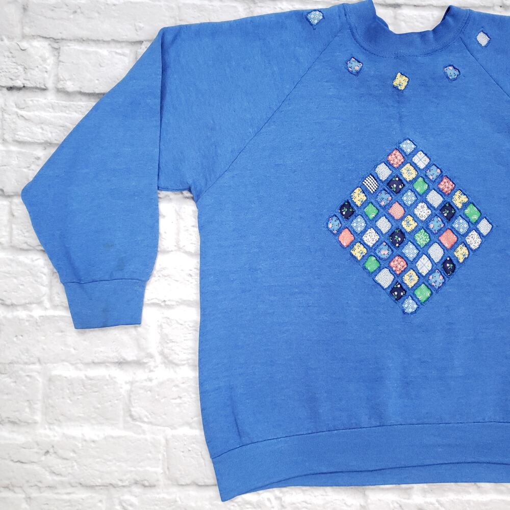 Vintage Granny Cottage Folk Patchwork Quilt Blue Sweatshirt Fits S-L - Picture 5 of 11